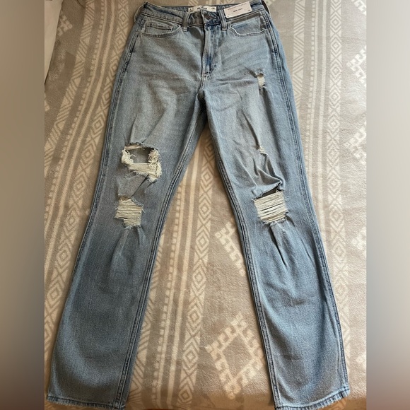 Hollister Mom Jeans - Picture 5 of 5